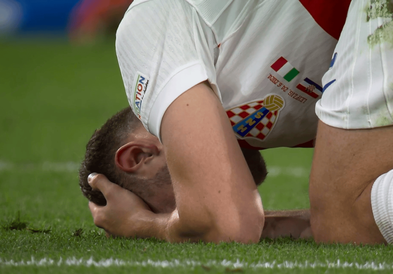 荷兰队惨遭淘汰，未能晋级欧洲杯()  第2张